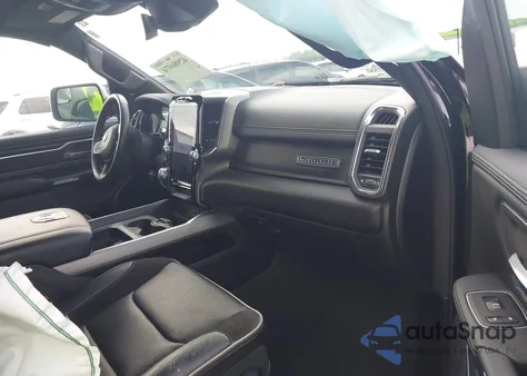 2024 Ram 1500 Laramie z USA, uszkodzony, nr VIN 1C6RREJTXRN128496